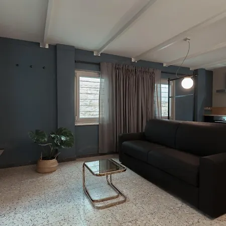 Eins - Center * Lemesos