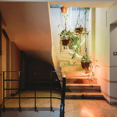 Eins - Center Apartman *