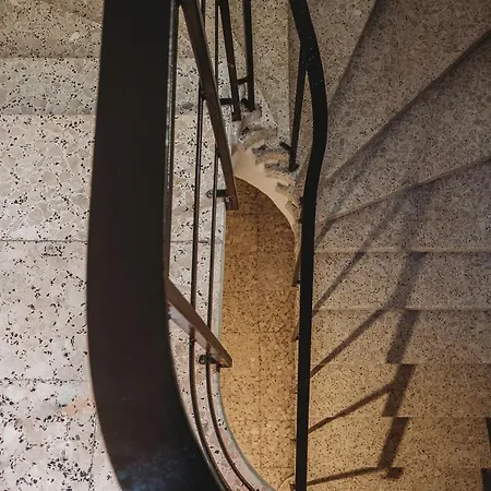 Eins - Center * לימסול