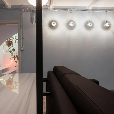 Eins - Center Apartman Limassol