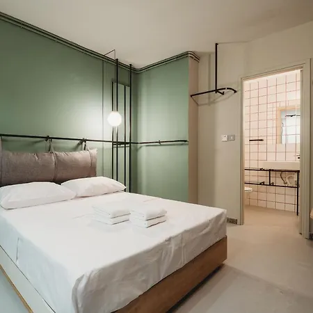 Eins - Center Apartman