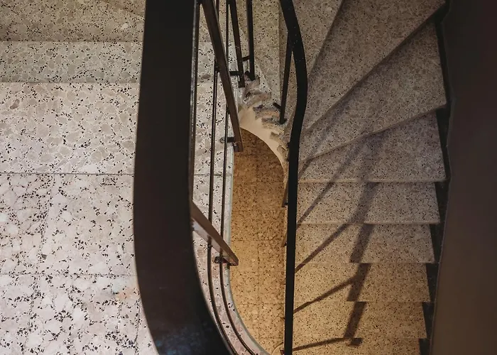 Eins - Center * Λεμεσός