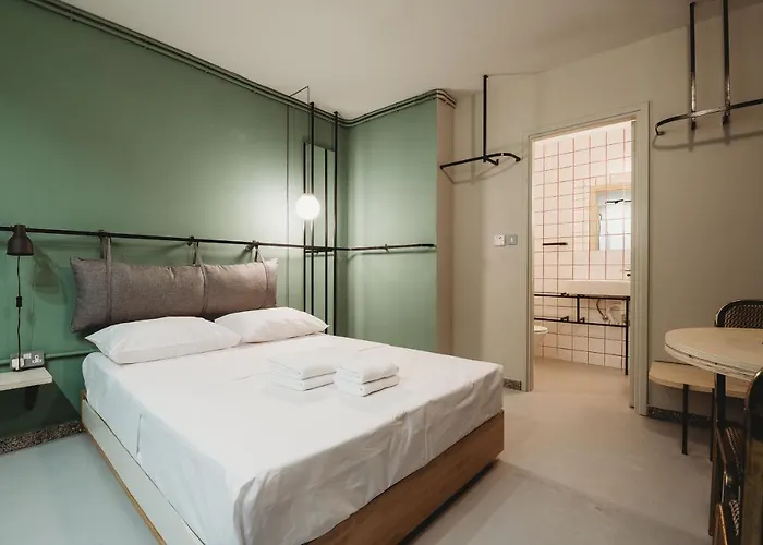 Eins - Center アパート